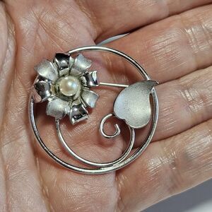 Vintage Curtis Creations Signed CC Sterling Silver Faux Pearl Flower Brooch Pin